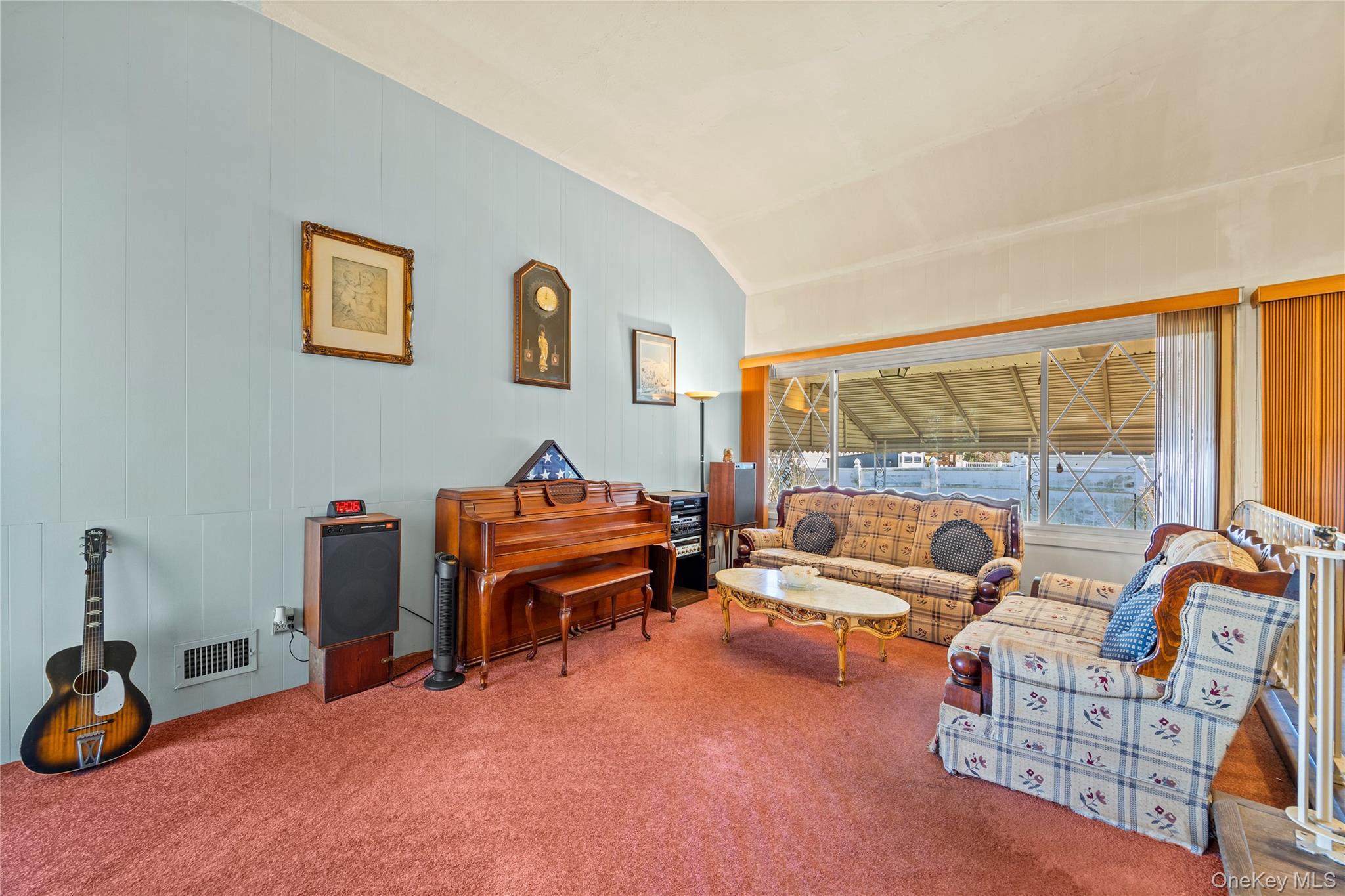 #4 photo, 251 1st Avenue, 롱 아일랜드 Massapequa Park , NY 11762