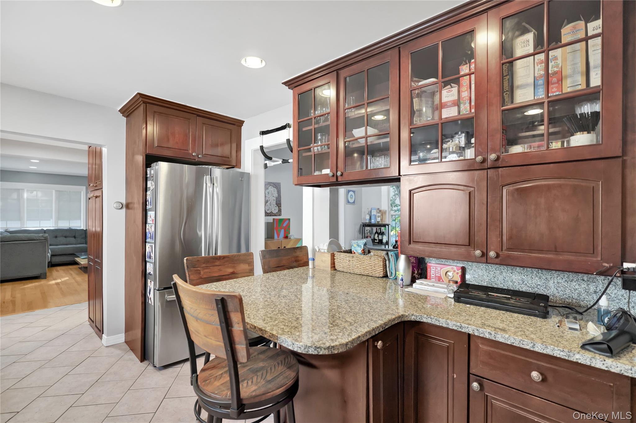 #11 photo, 49 Centre Street, מחוז נסאו Woodmere , NY 11598