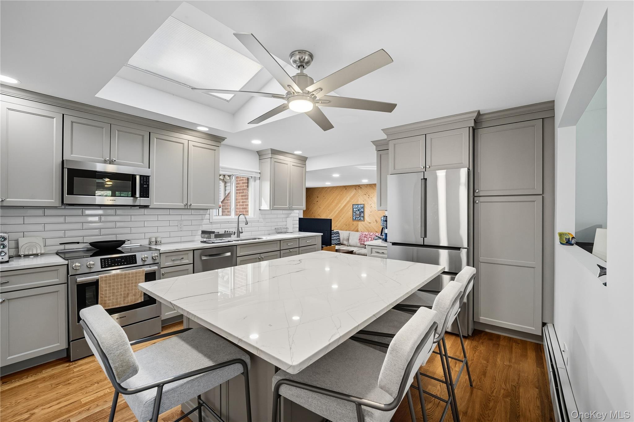 #6 photo, 20 MacArthur Boulevard, Саффолк ‖ Hauppauge , NY 11788