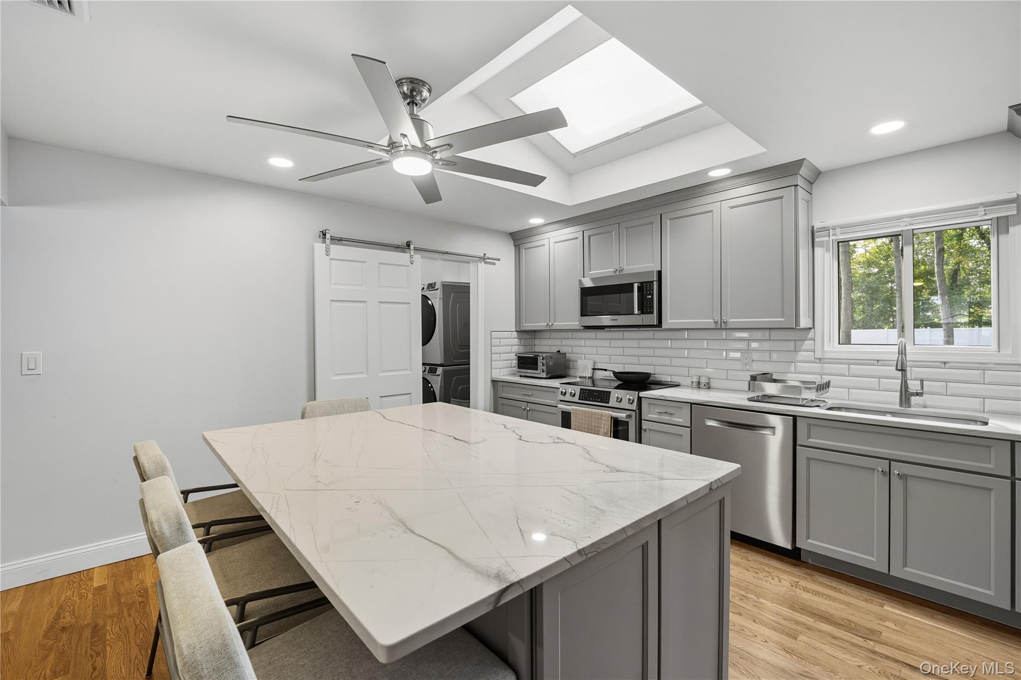 #7 photo, 20 MacArthur Boulevard, Саффолк ‖ Hauppauge , NY 11788