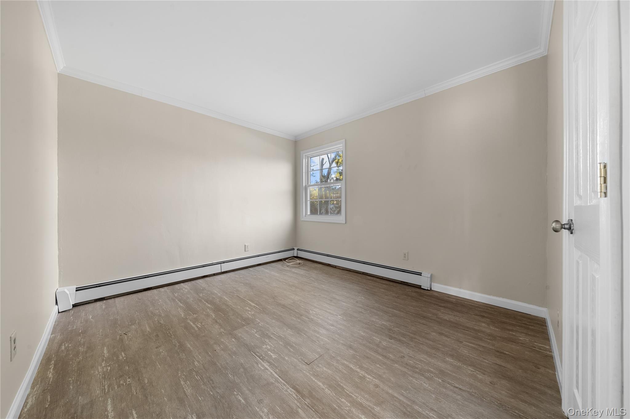 #20 photo, 60 Mercury Avenue, Саффолк ‖ East Patchogue , NY 11772