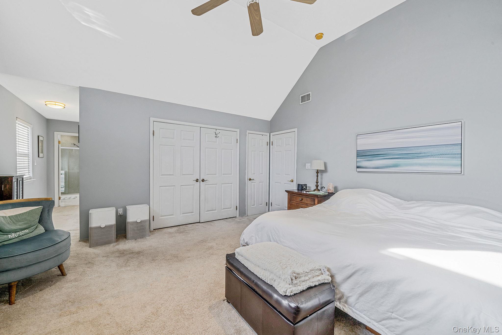 #16 photo, 9 Minto Court, מחוז סאפוק Centereach , NY 11720