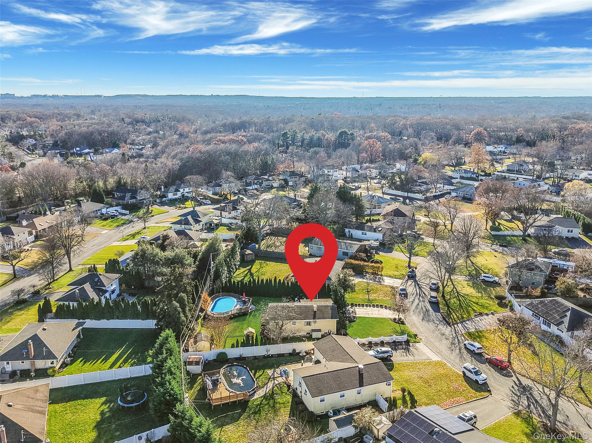 #13 photo, 15 Penn Drive, מחוז סאפוק Smithtown , NY 11787