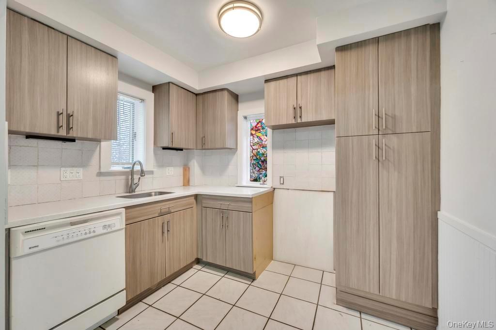 #11 photo, 88 Marlboro Road, מחוז נסאו Valley Stream , NY 11581