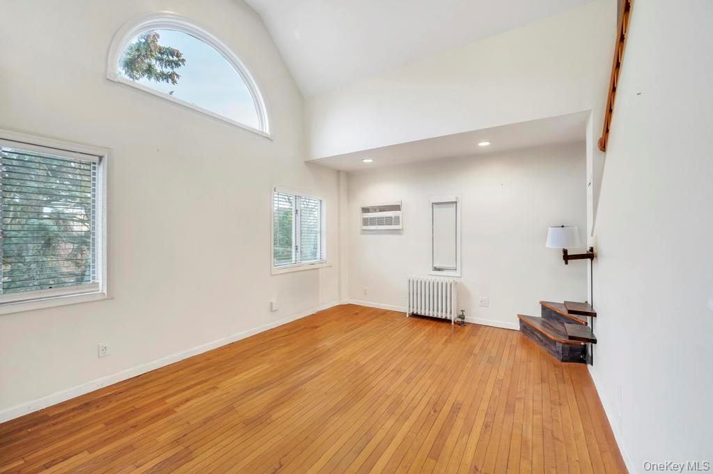 #12 photo, 88 Marlboro Road, מחוז נסאו Valley Stream , NY 11581