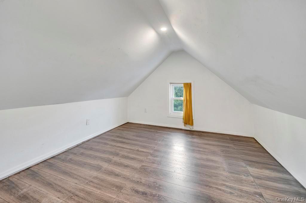 #15 photo, 88 Marlboro Road, מחוז נסאו Valley Stream , NY 11581