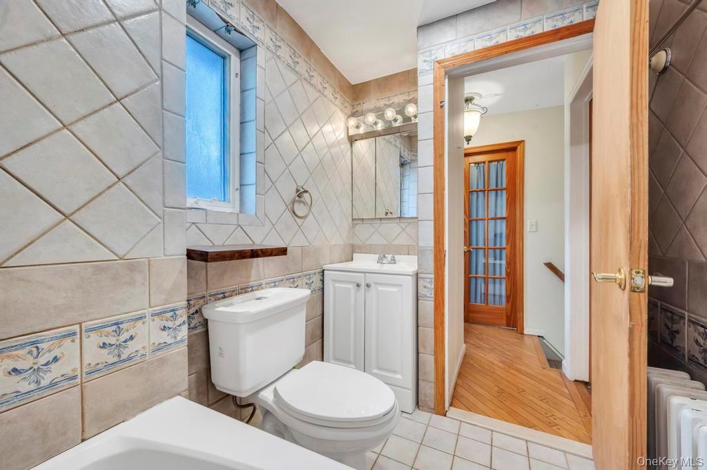 #18 photo, 88 Marlboro Road, מחוז נסאו Valley Stream , NY 11581