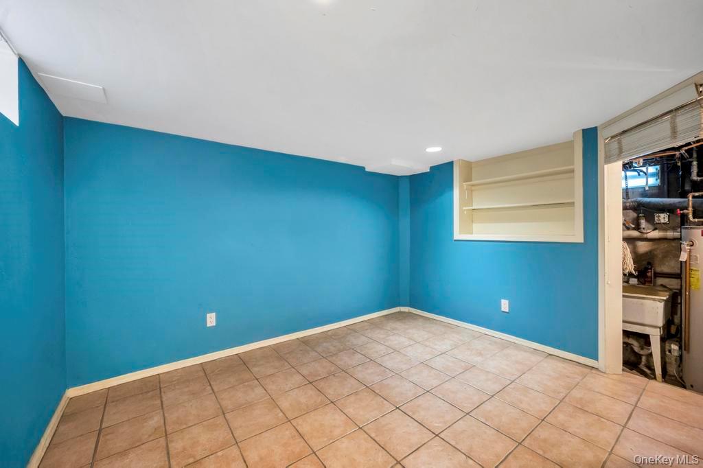 #20 photo, 88 Marlboro Road, מחוז נסאו Valley Stream , NY 11581