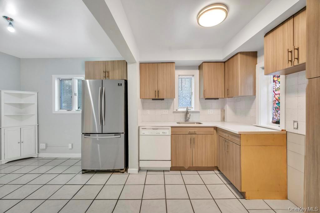 #9 photo, 88 Marlboro Road, מחוז נסאו Valley Stream , NY 11581