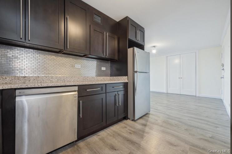 #5 photo, 2 BAY CLUB Drive, Куинс ‖ Bayside , NY 11360