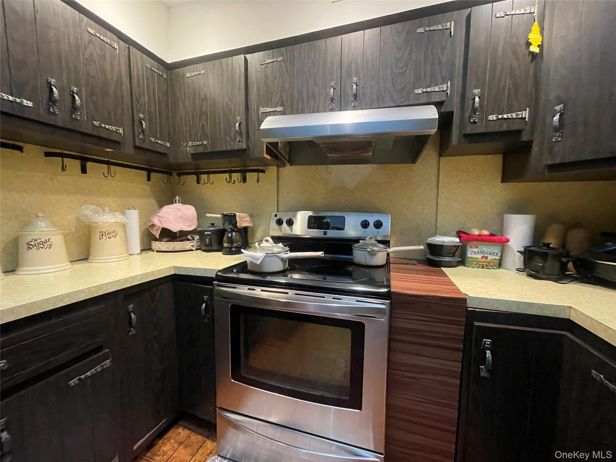 #10 photo, 30 Oakcrest Avenue, מחוז סאפוק Middle Island , NY 11953