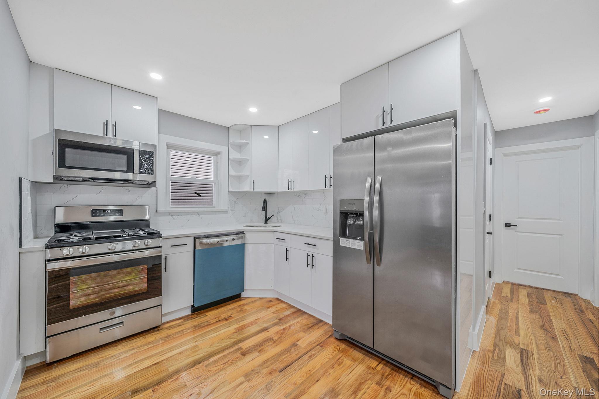 #17 photo, 21407 110th Avenue, 皇后区 Queens Village , NY 11429