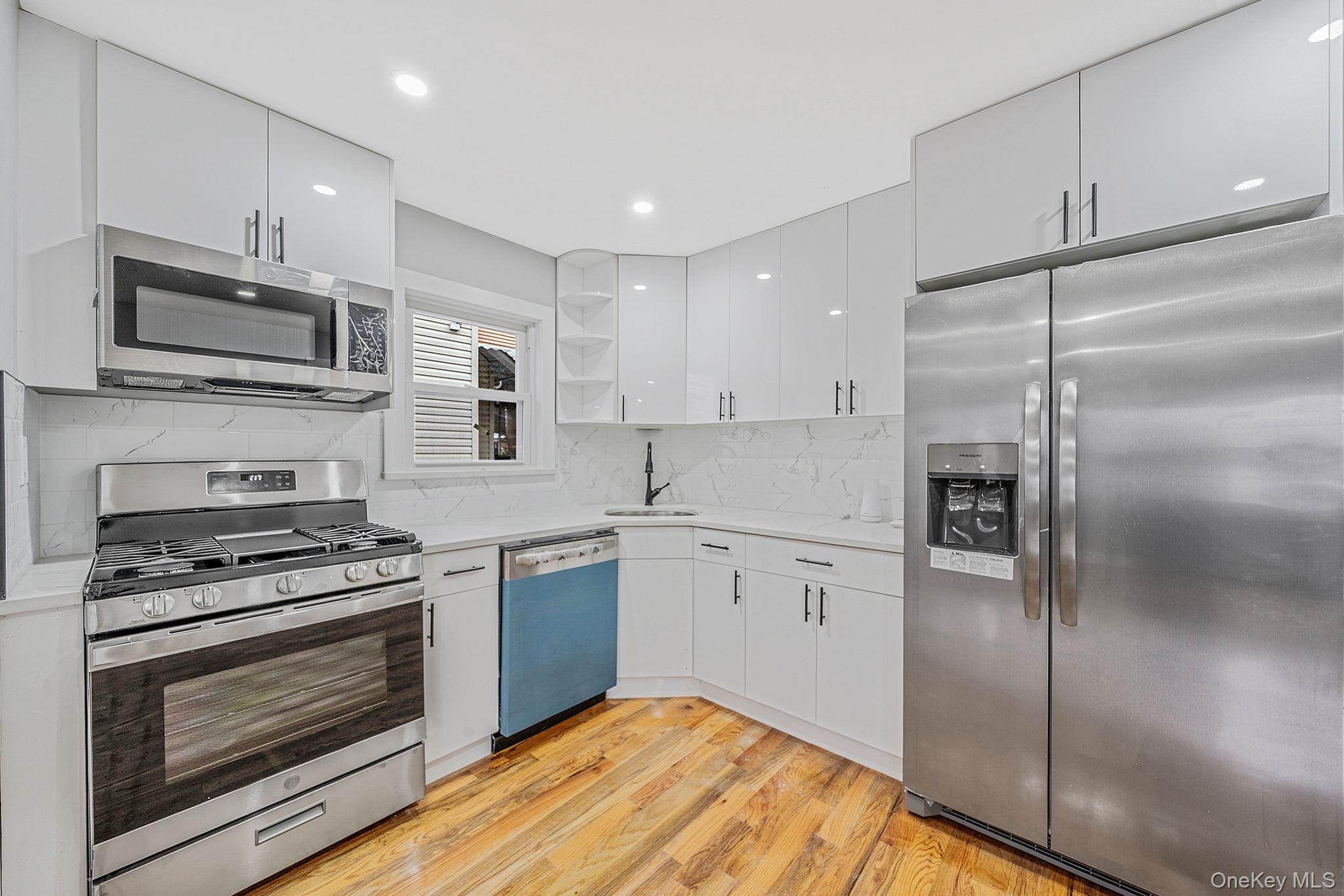 #18 photo, 21407 110th Avenue, 皇后区 Queens Village , NY 11429