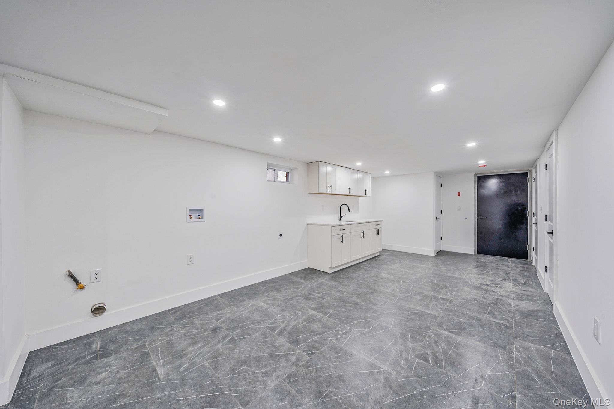 #4 photo, 21407 110th Avenue, 皇后区 Queens Village , NY 11429