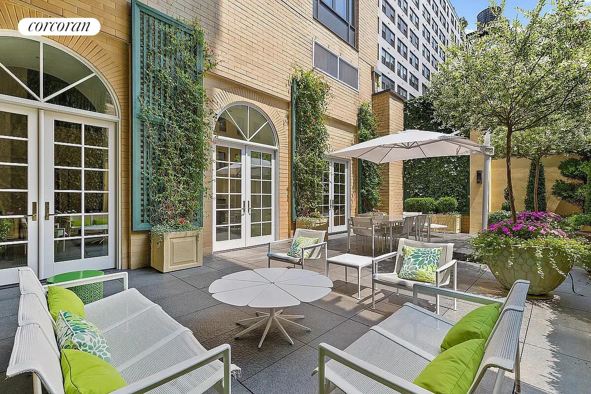 #8 photo, 400 E 51ST Street, Beekman , NY 10022