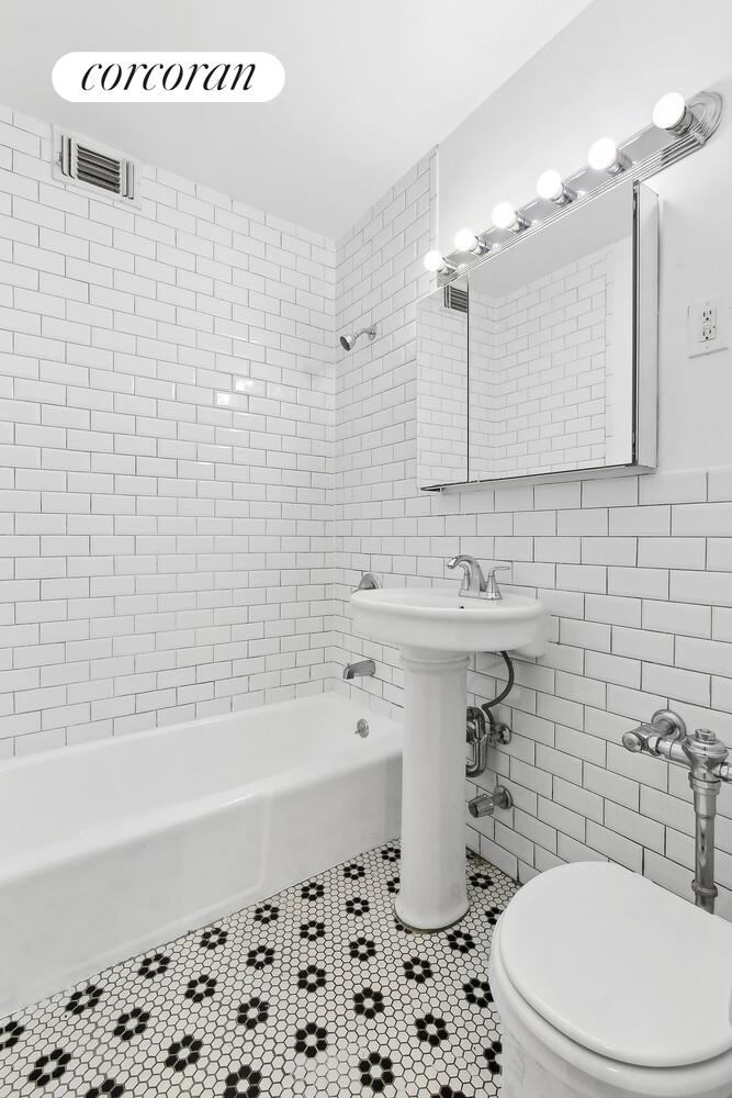 #7 photo, New York City, Upper West Side , NY 10024