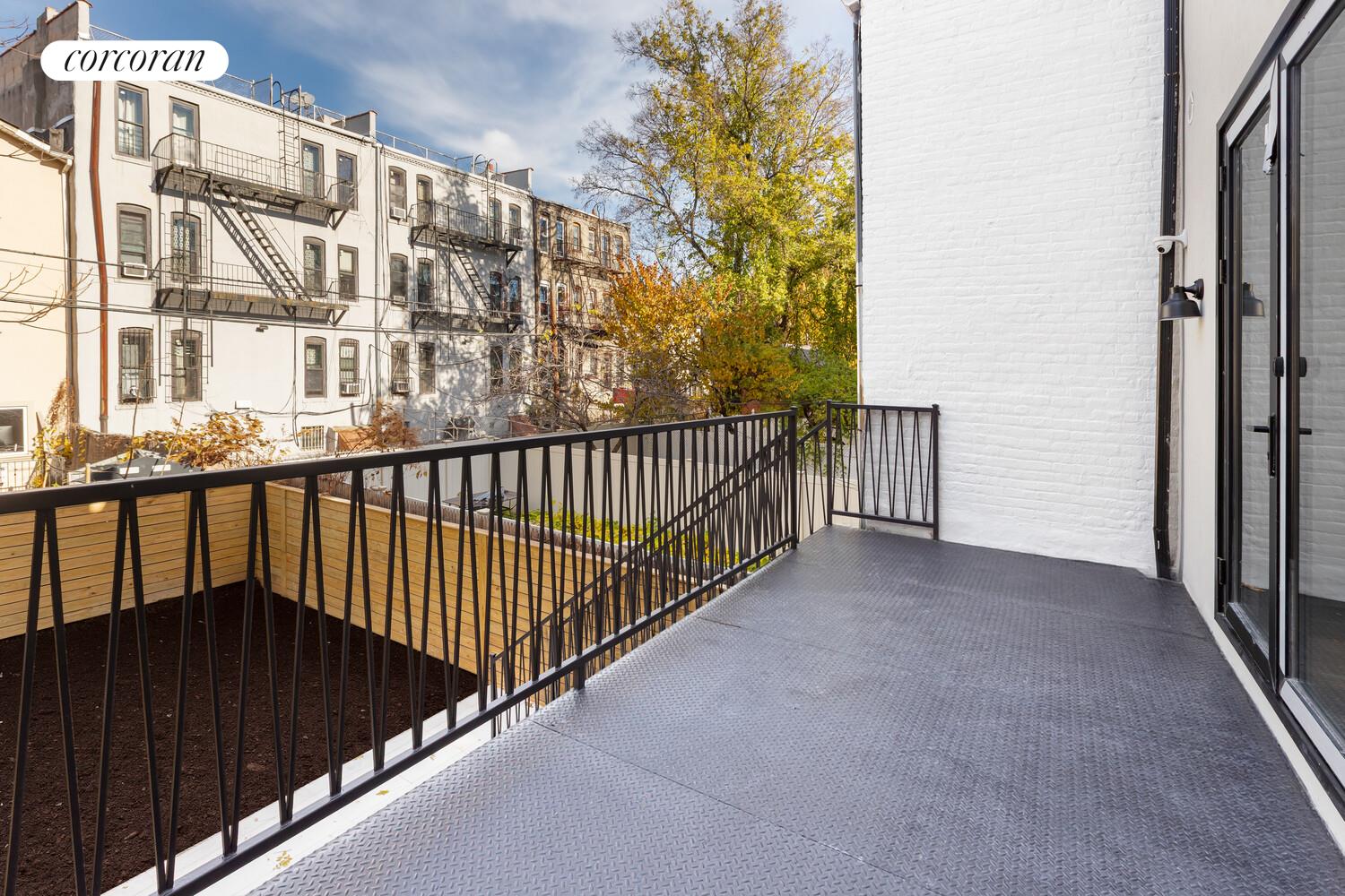 #8 photo, 681 DECATUR Street, Ocean Hill , NY 11233