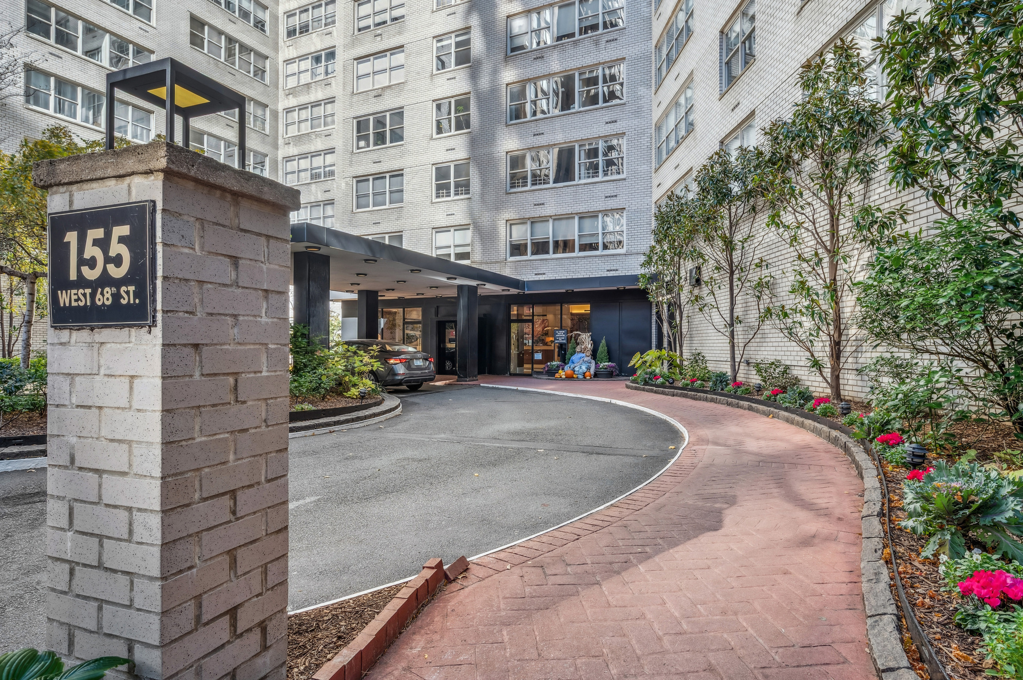 #9 photo, 155 W 68th Street, Lincoln Square , NY 10023