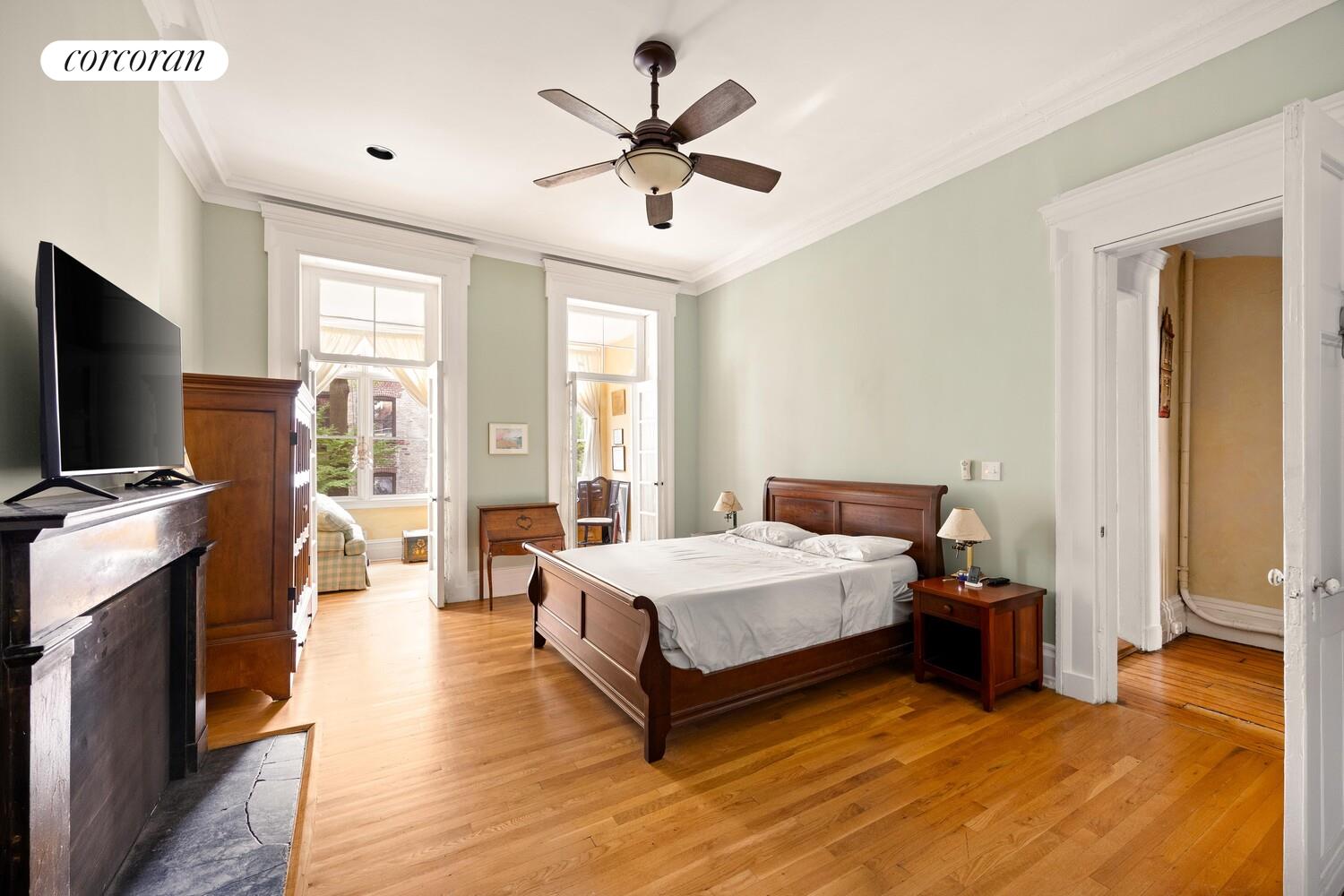 #5 photo, 134 W 13TH Street, Greenwich Village , NY 10011