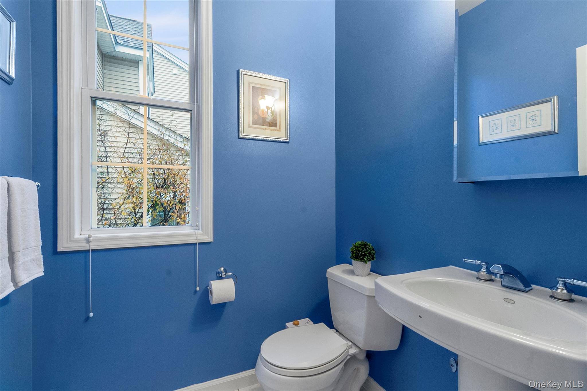 #11 photo, 79 Landmark Court, White Plains , NY 10603