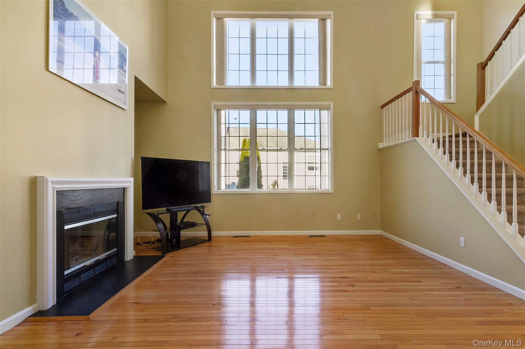 #6 photo, 79 Landmark Court, White Plains , NY 10603