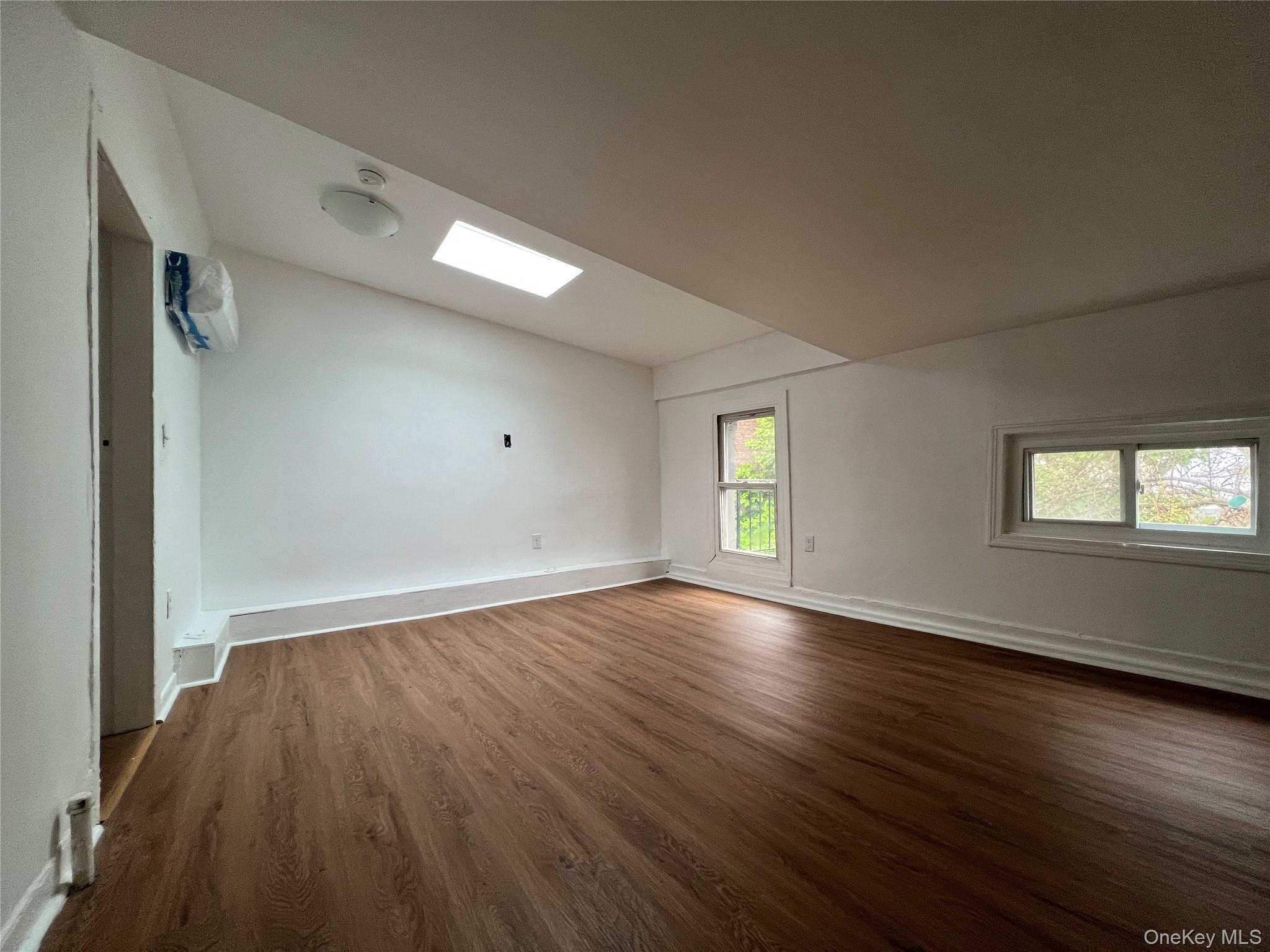 #6 photo, 282 Grand Street, 纽约州 Newburgh , NY 12550