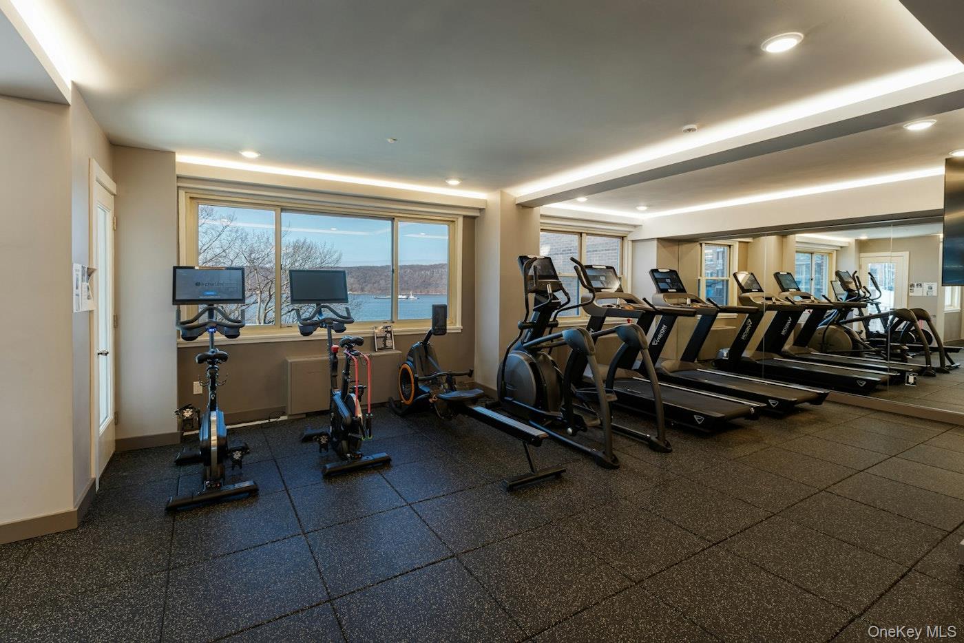 #20 photo, 2621 Palisade Avenue, ब्रोंक्स Bronx , NY 10463