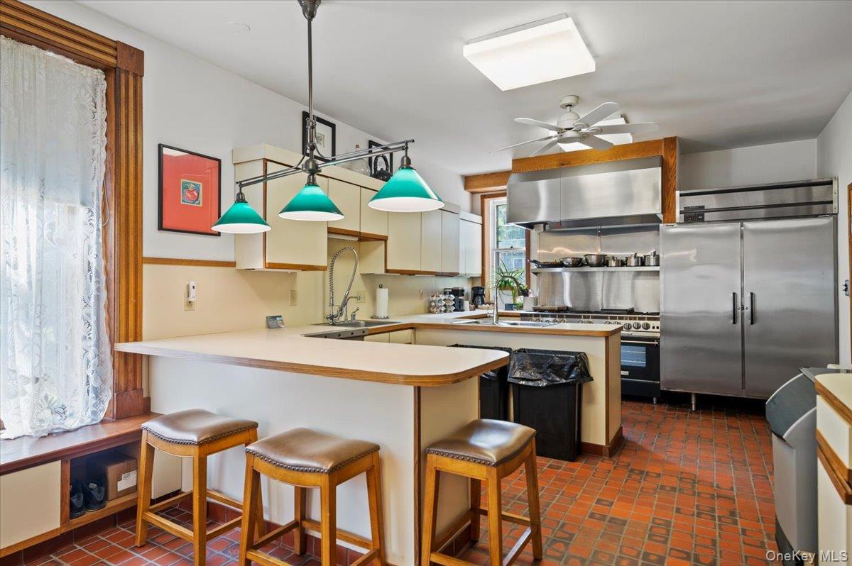 #11 photo, 605 North Broadway, 纽约州 Call Listing Agent , NY 12866