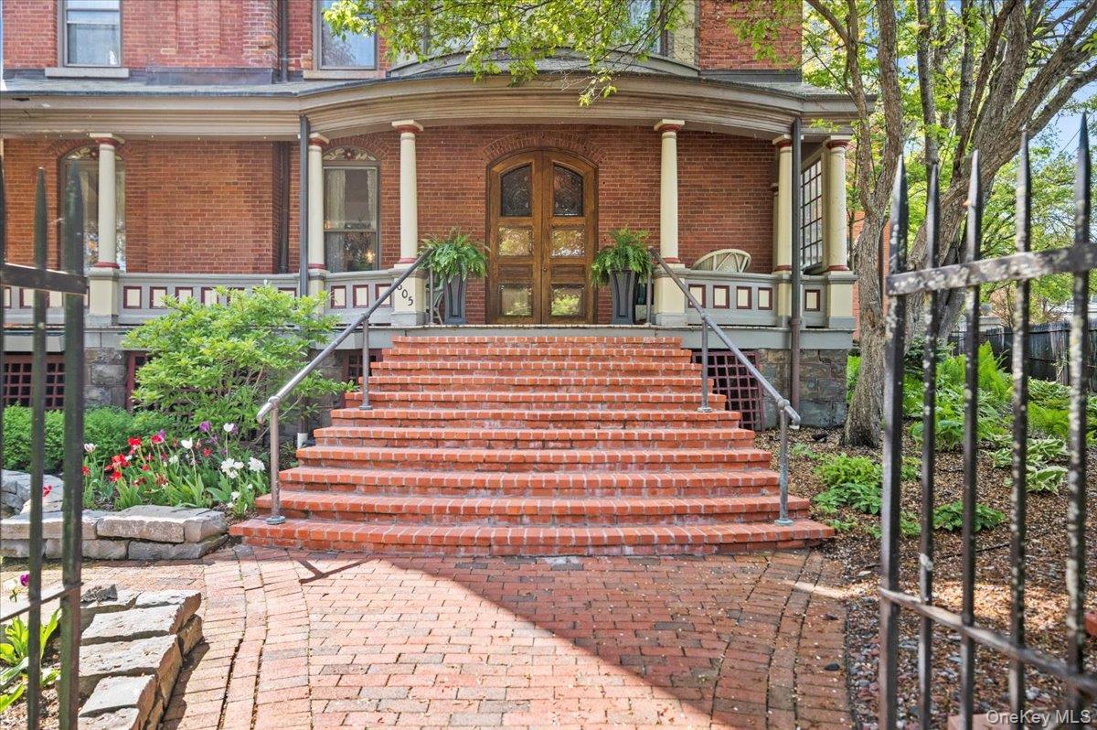 #4 photo, 605 North Broadway, 纽约州 Call Listing Agent , NY 12866