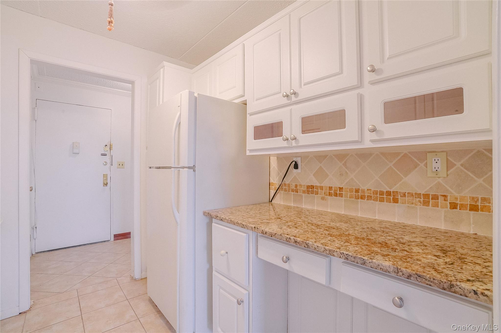 #17 photo, 100 Diplomat Drive, 纽约州 Mount Kisco , NY 10549