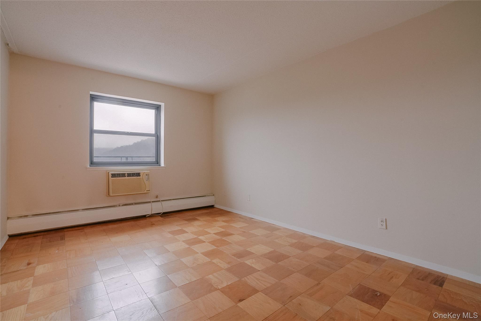 #3 photo, 100 Diplomat Drive, 纽约州 Mount Kisco , NY 10549