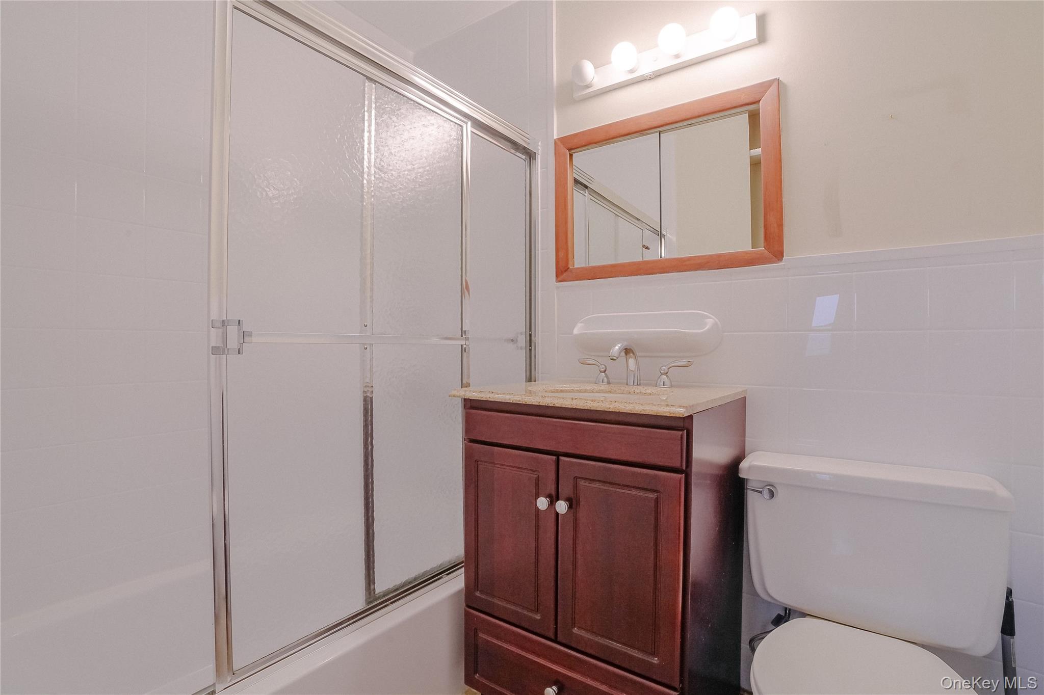 #7 photo, 100 Diplomat Drive, 纽约州 Mount Kisco , NY 10549