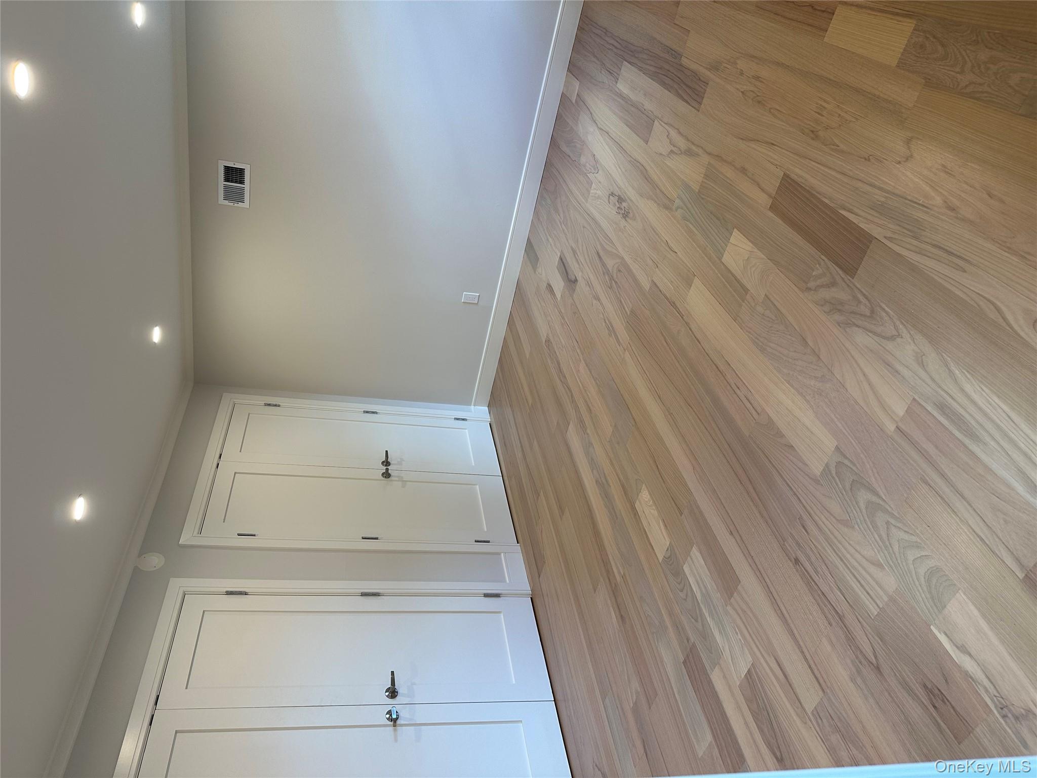 #7 photo, 36 Dunes Lane, 롱 아일랜드 Port Washington , NY 11050