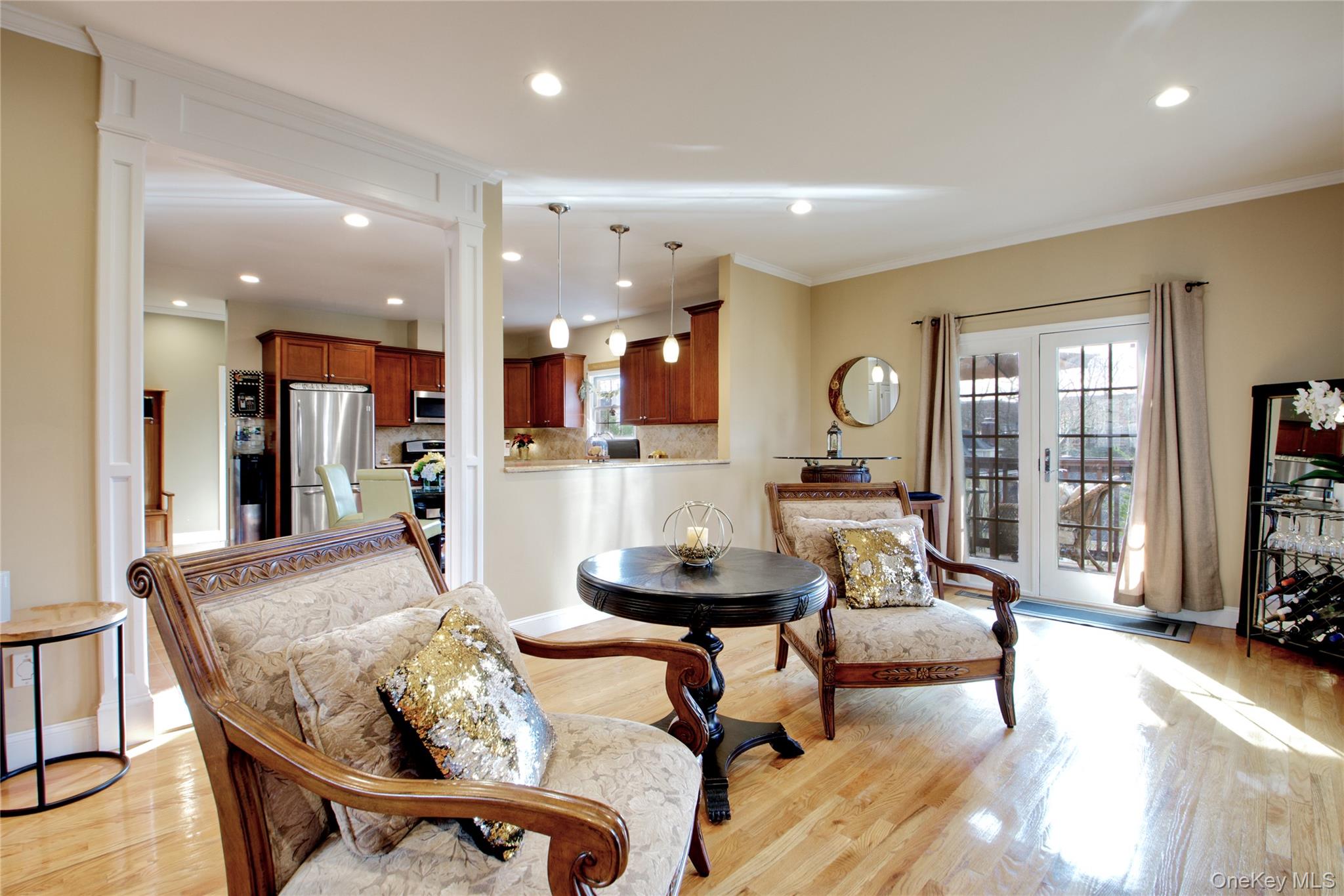 #10 photo, 42 Mora Court, Manhasset , NY 11030