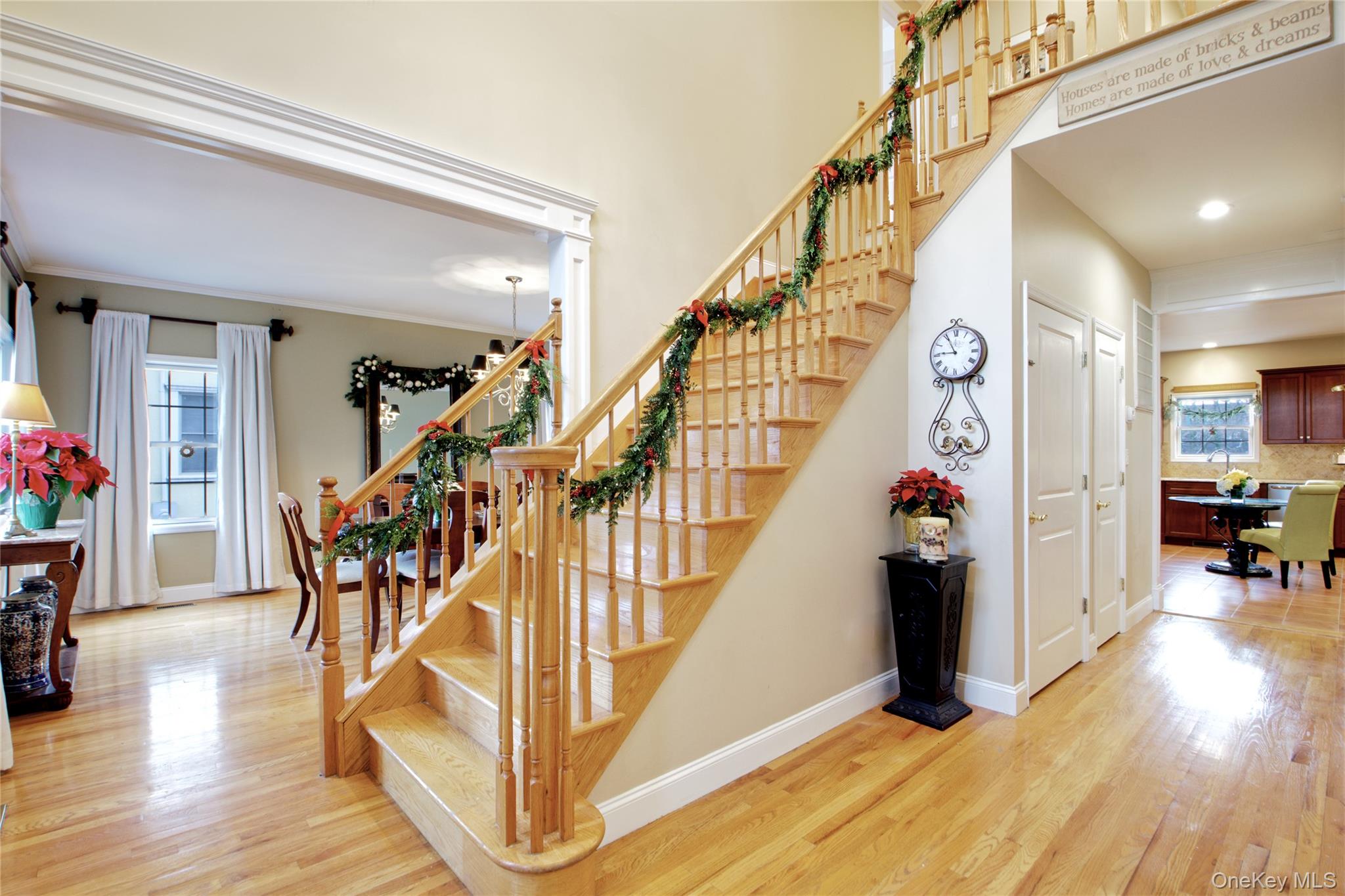 #18 photo, 42 Mora Court, Manhasset , NY 11030