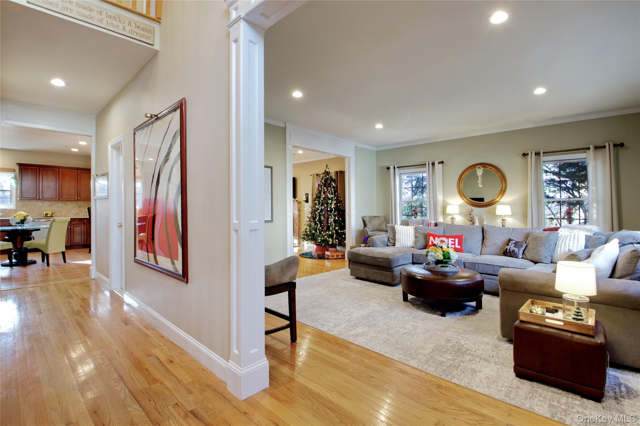 #3 photo, 42 Mora Court, Manhasset , NY 11030