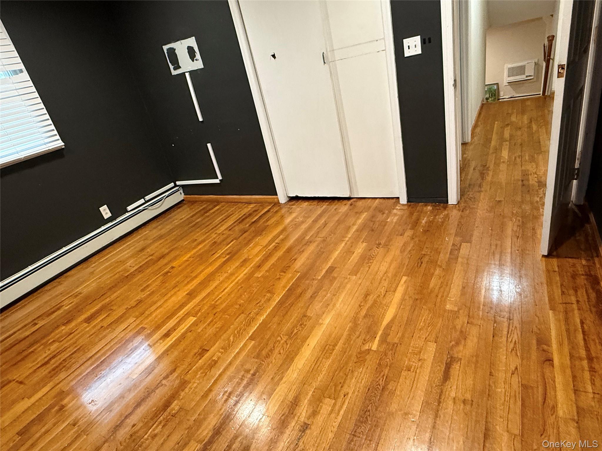 #15 photo, 106 Lea Ann Terrace, Wantagh , NY 11793