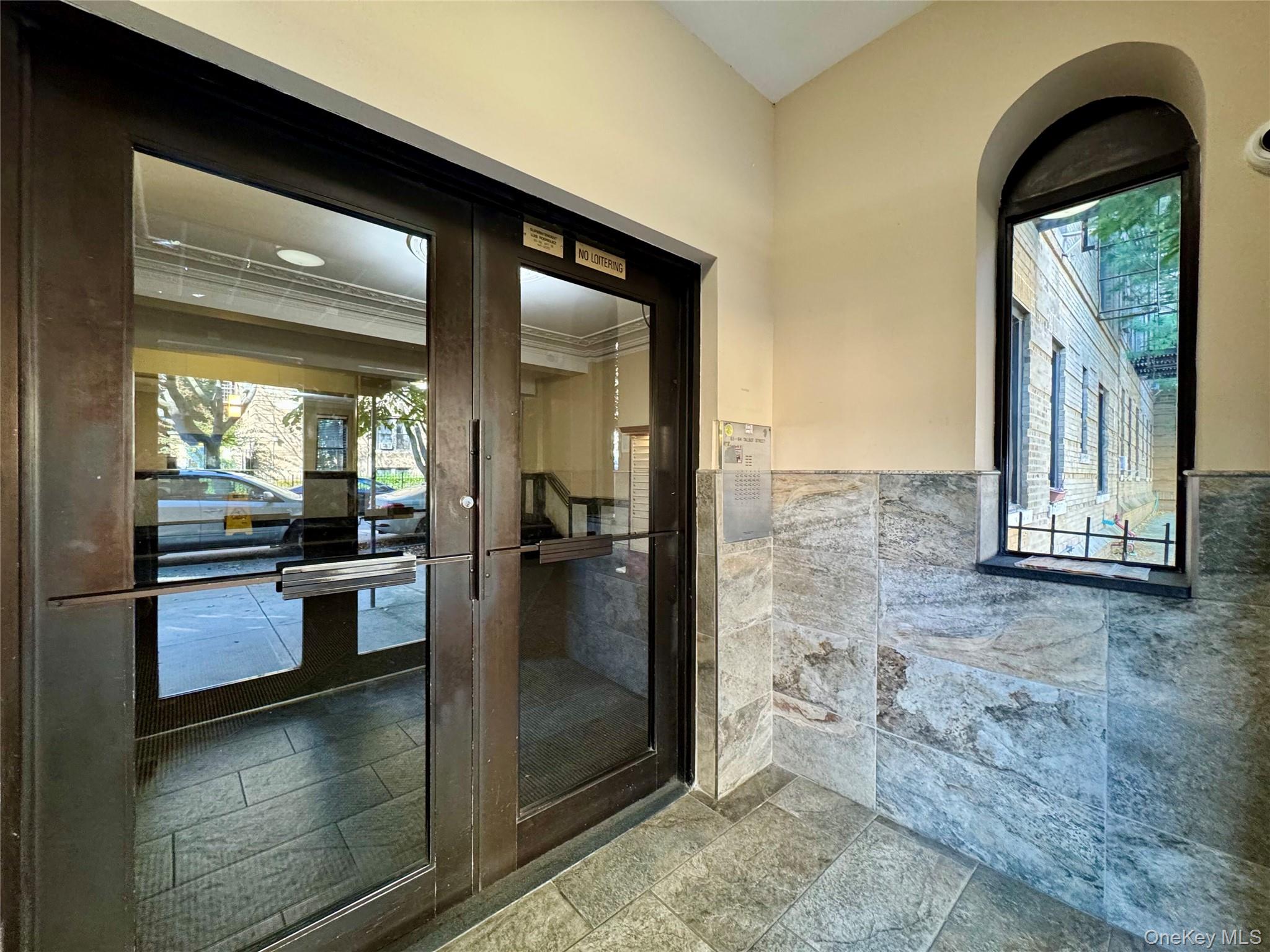 #3 photo, 83-64 Talbot Street, קווינס Kew Gardens , NY 11415