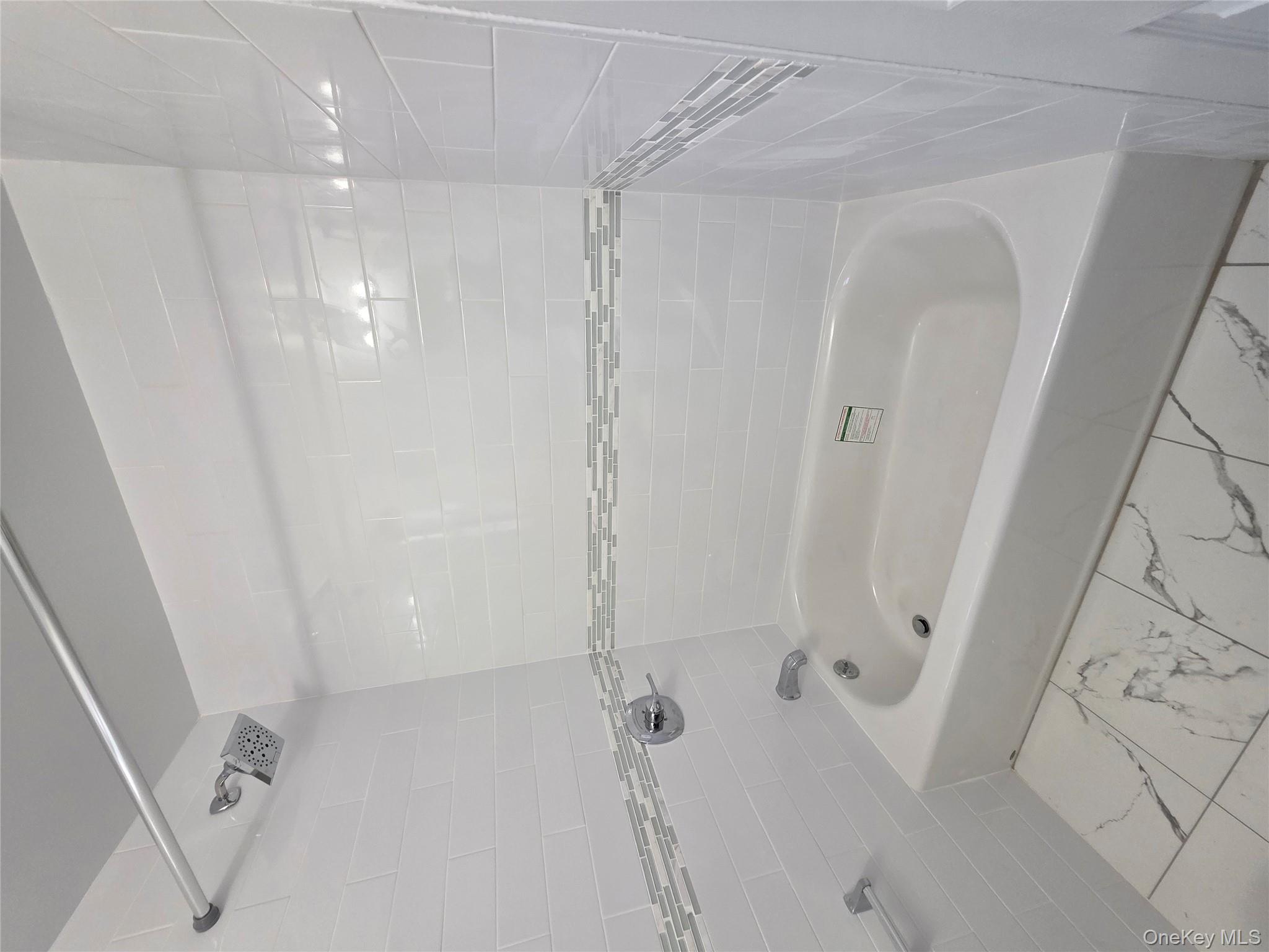 #14 photo, 223-17 69th Avenue, 뉴욕퀸즈 Oakland Gardens , NY 11364