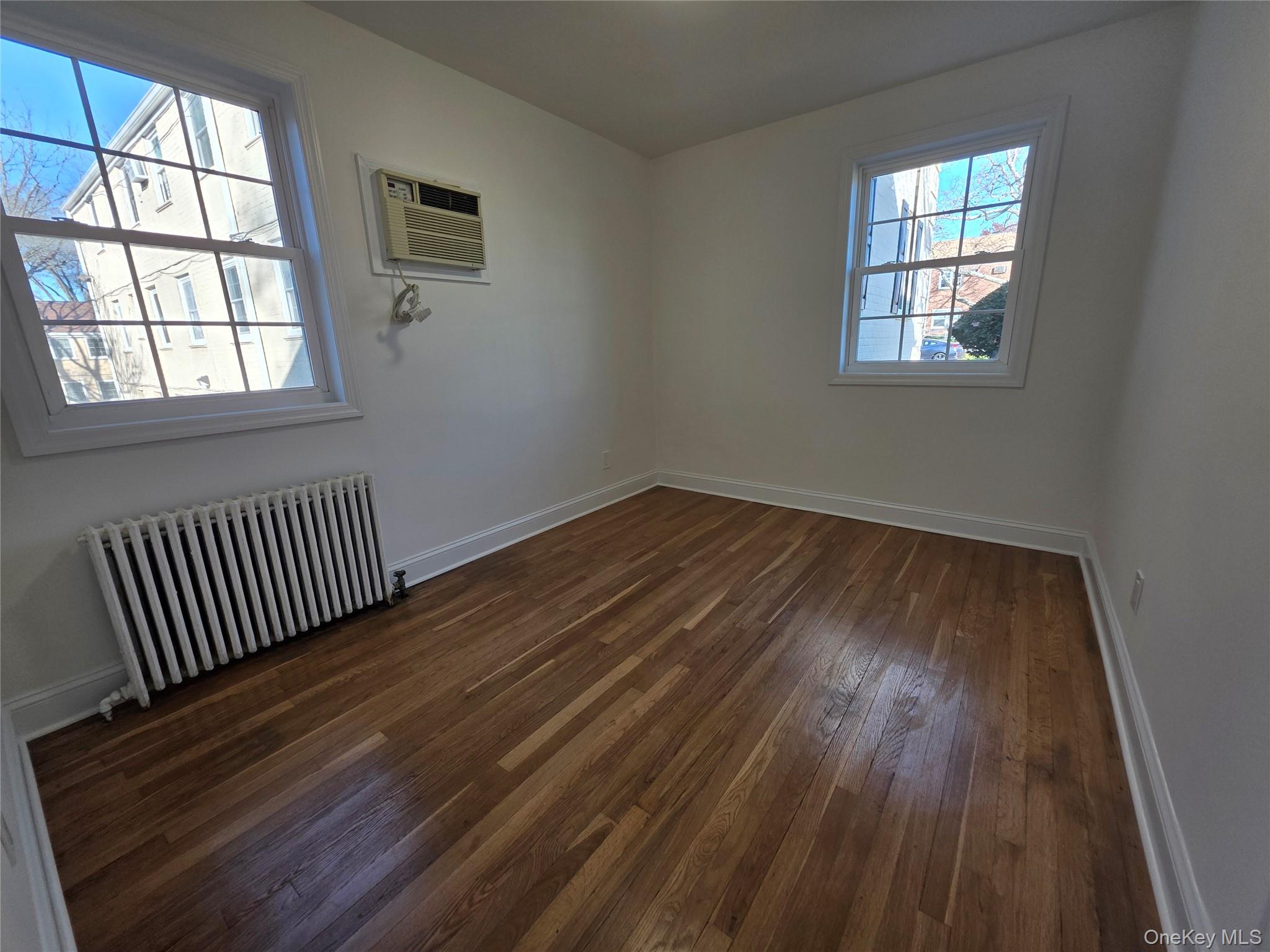 #15 photo, 223-17 69th Avenue, 뉴욕퀸즈 Oakland Gardens , NY 11364