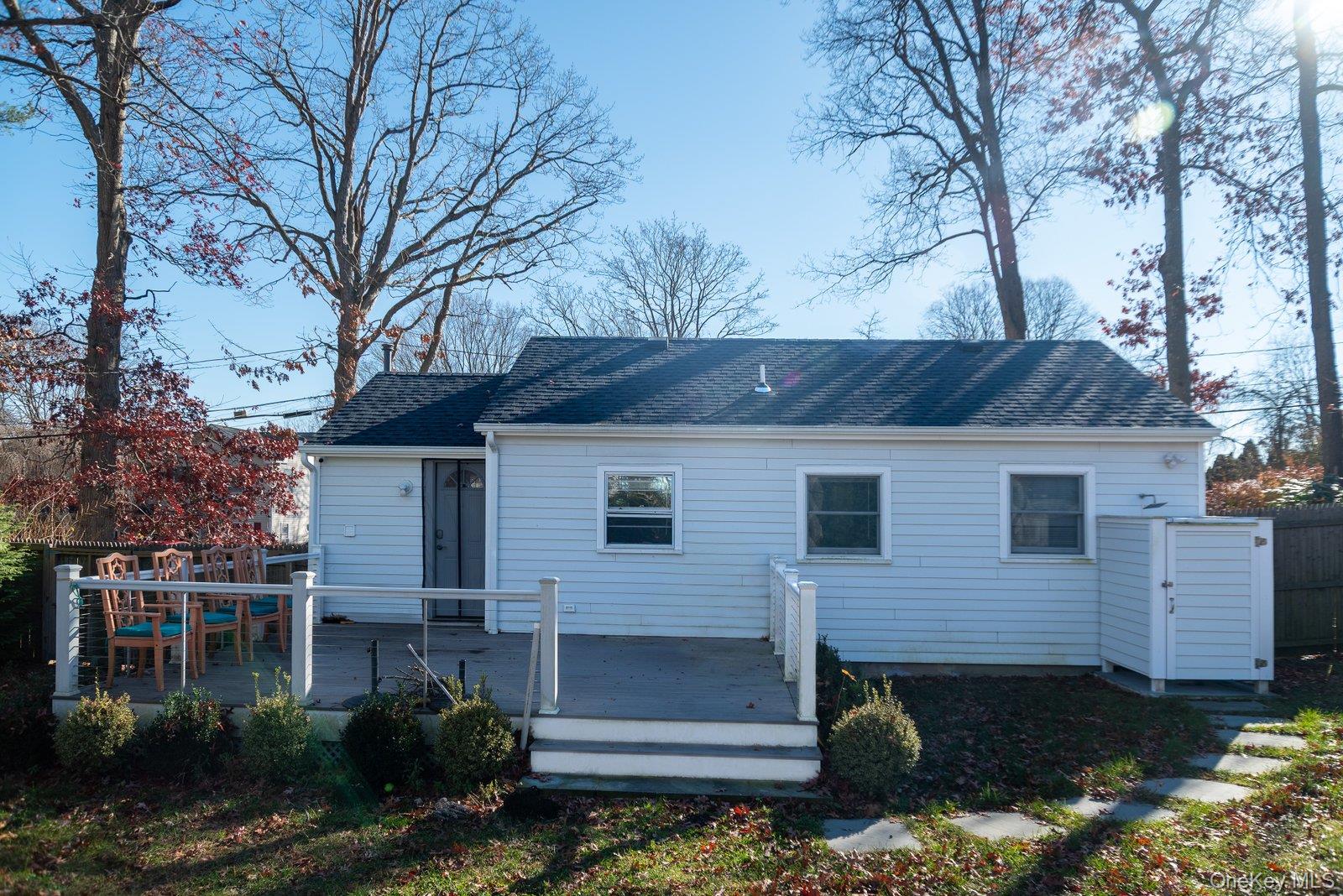 #12 photo, 16 Overbrook Street, سوفولك Riverhead , NY 11901