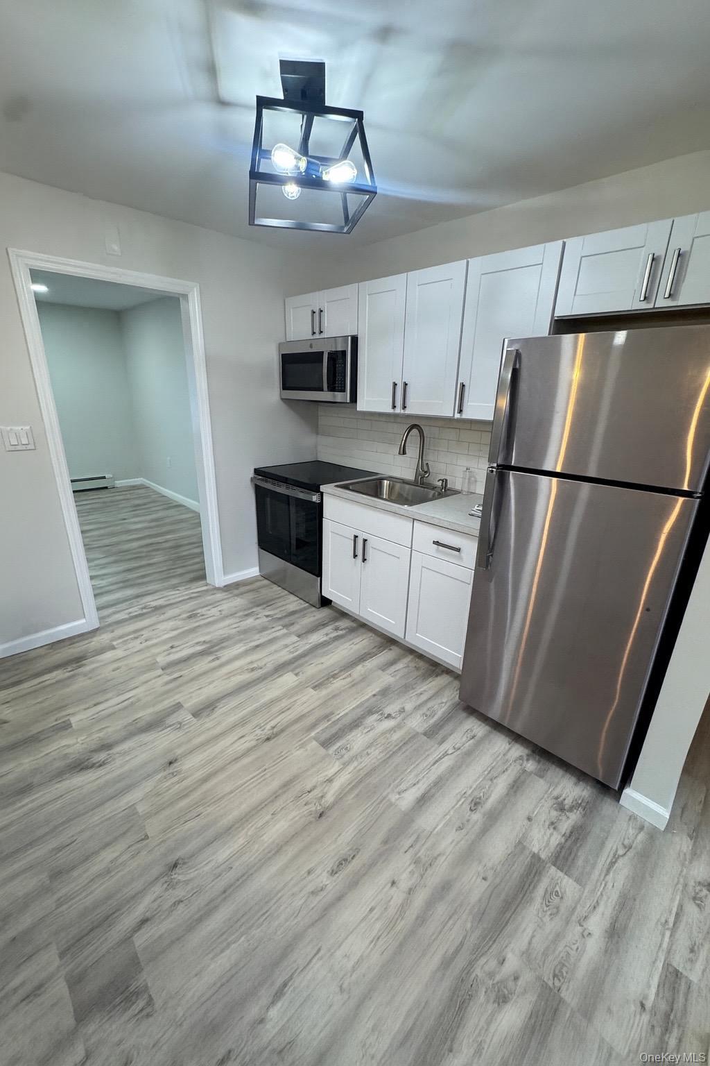 #2 photo, 1 Beachwood Drive, Babylon , NY 11702