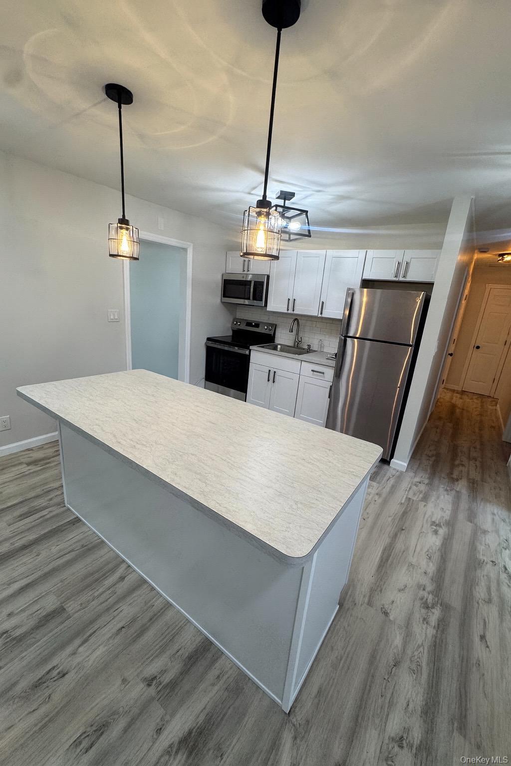 #3 photo, 1 Beachwood Drive, Babylon , NY 11702