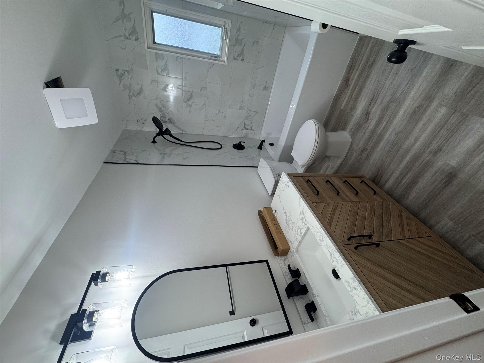 #6 photo, 1 Beachwood Drive, Babylon , NY 11702