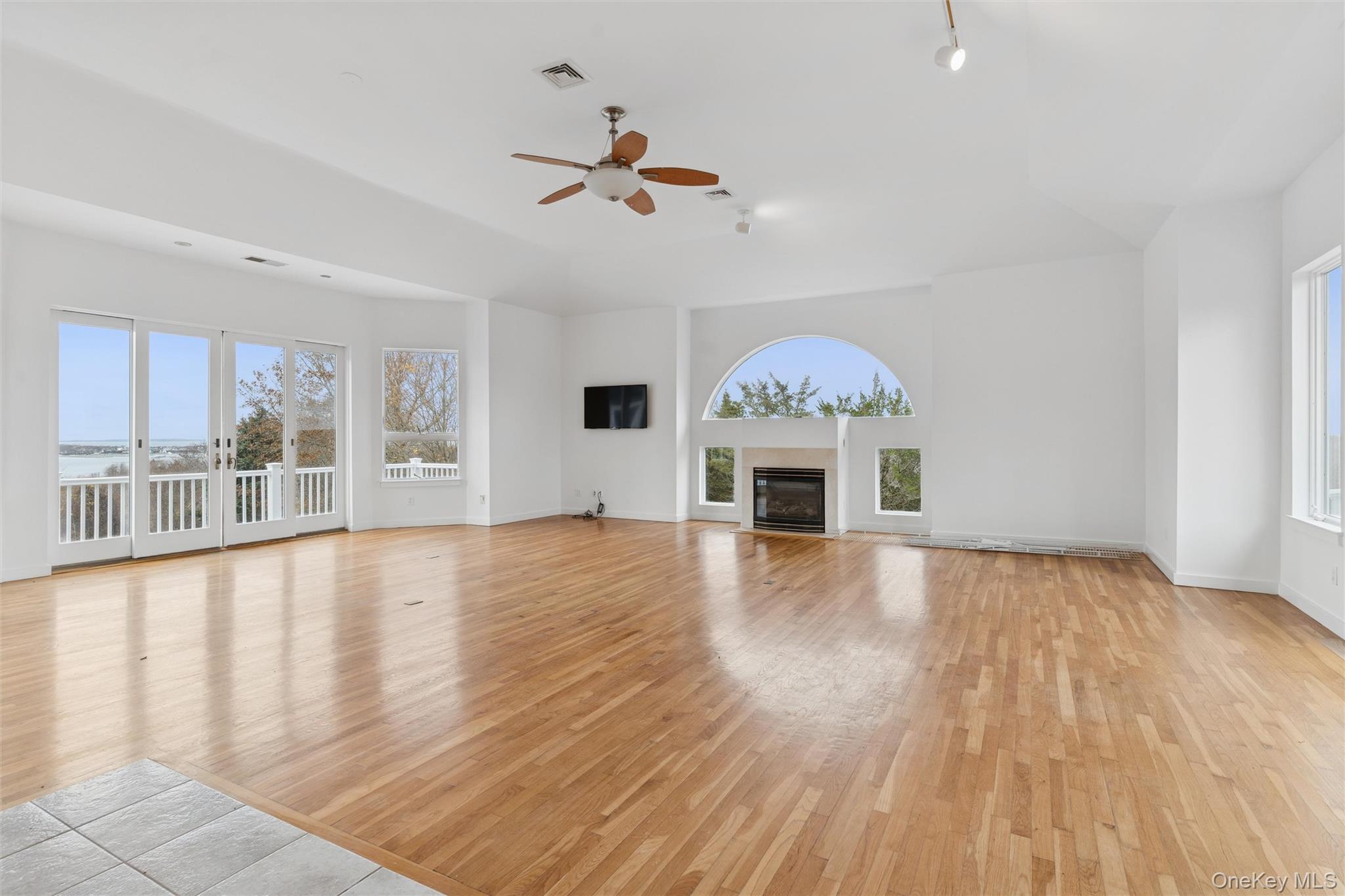 #7 photo, 83 Prospect Hill Lane, सफ़ोक काउंटी Montauk , NY 11954