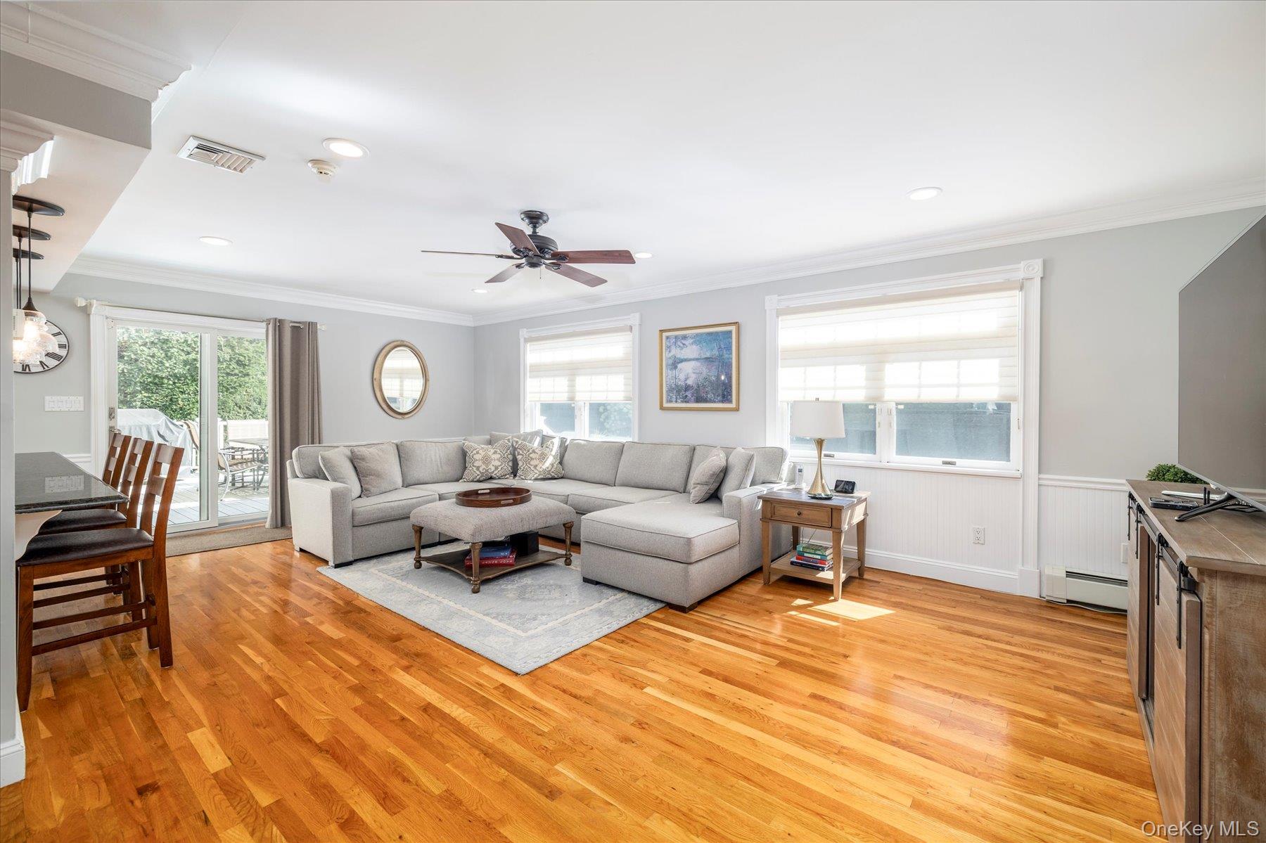 #14 photo, 122 Pine Street, 长岛 Rockville Centre , NY 11570