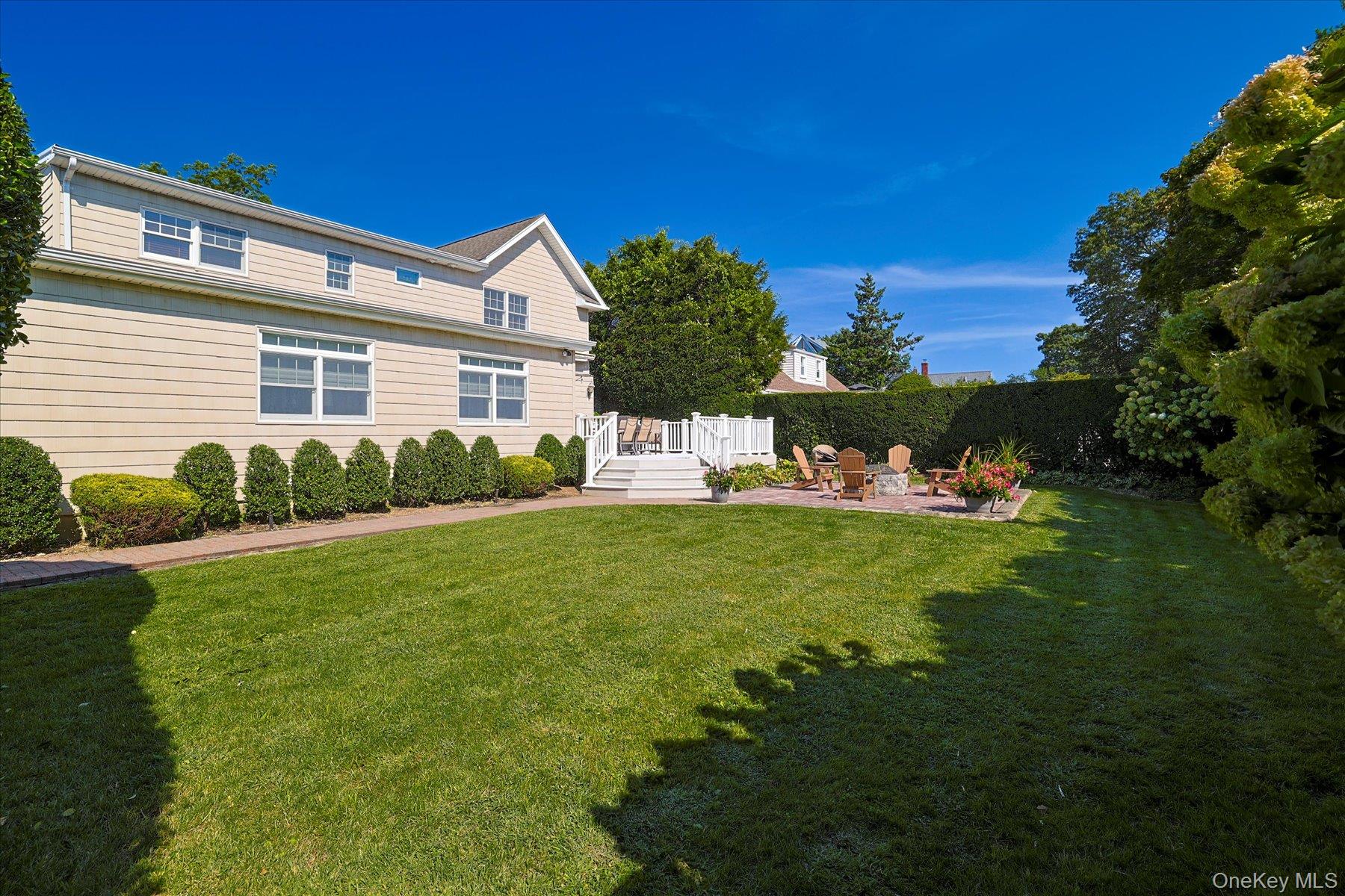 #3 photo, 122 Pine Street, 长岛 Rockville Centre , NY 11570