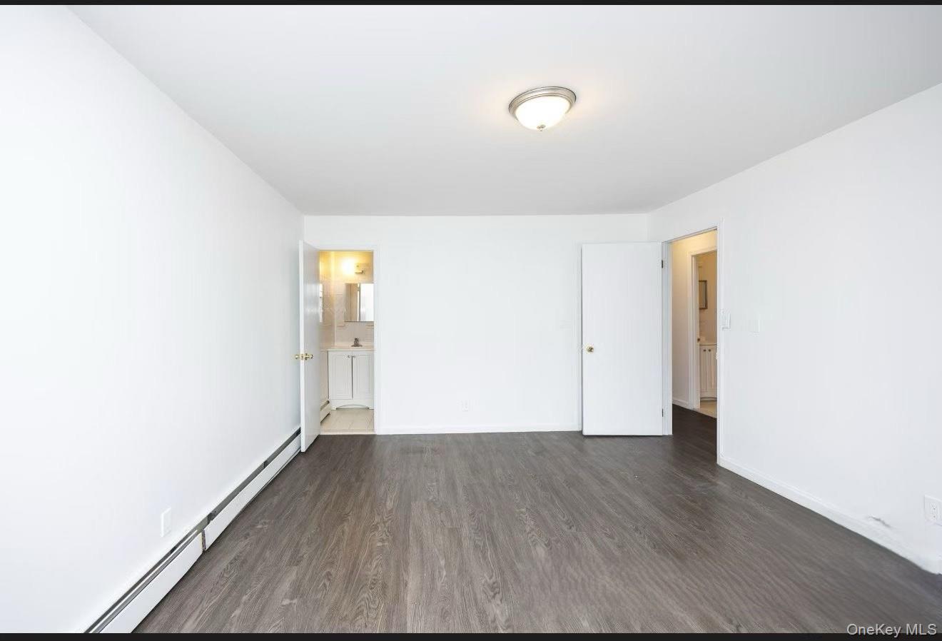 #7 photo, 541 Logan Avenue, 브롱크스 Bronx , NY 10465