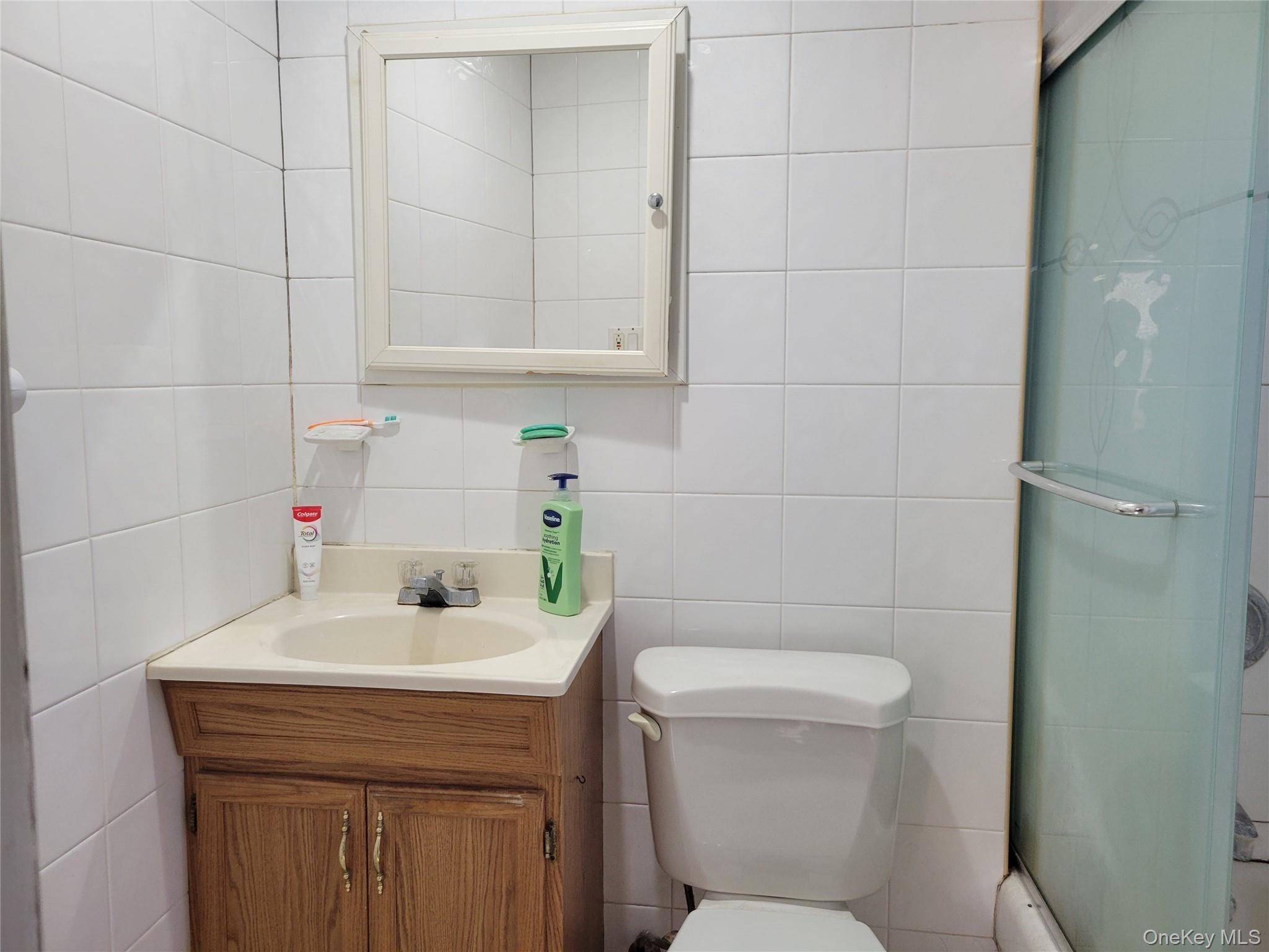 #8 photo, 16-49 200 Street, Куинс ‖ Bayside , NY 11360