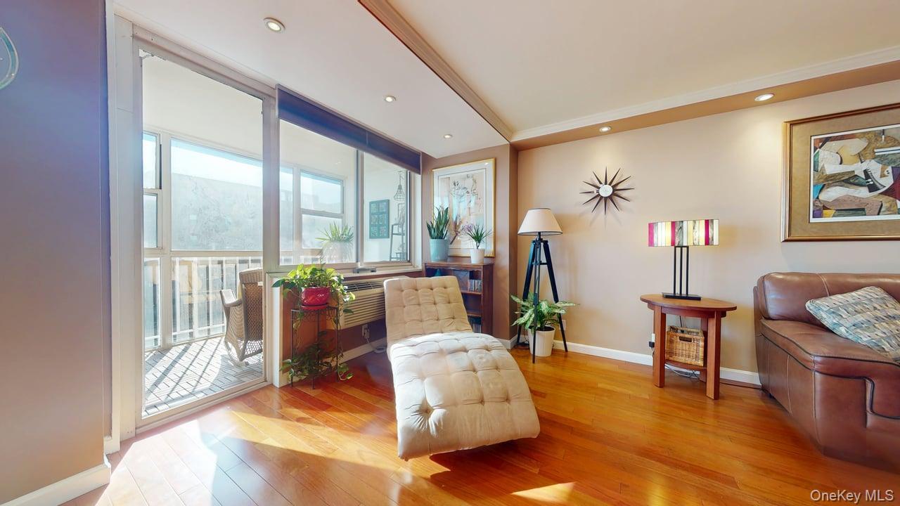 #13 photo, 118-17 Union Turnpike, Forest Hills , NY 11375